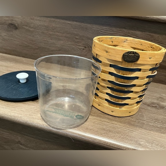PETERBORO BASKET CO lidded canister - Picture 9 of 10